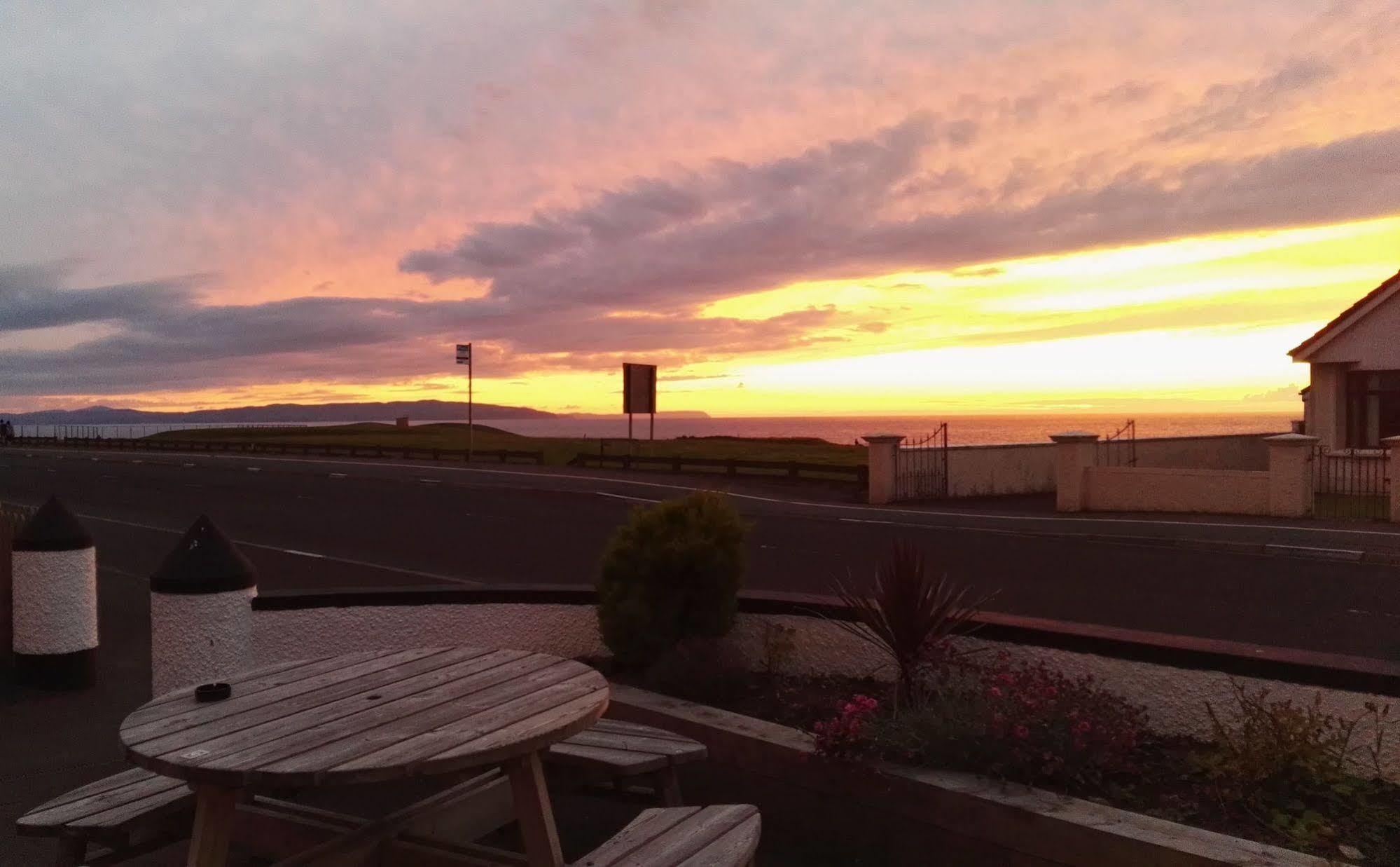 Inn On The Coast Portrush Exterior photo